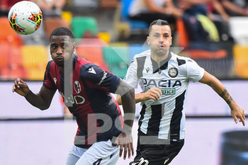 2019-09-29 - Stefano Denswil del Bologna contrastato da Ilija Nestorowski dell’Udinese. - UDINESE VS BOLOGNA - ITALIAN SERIE A - SOCCER