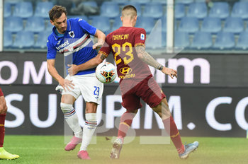 2019-10-20 - Manolo Gabbiadini (Sampdoria), Gianluca Mancini (Roma) - SAMPDORIA VS ROMA - ITALIAN SERIE A - SOCCER