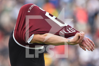 2019-10-20 - Andrea Belotti del Torino si toglie la maglia a fine partita dopo la sconfitta con l - UDINESE VS TORINO - ITALIAN SERIE A - SOCCER