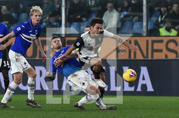 2019-12-18 - Karol Linetty (Sampdoria), Paulo Dybala (Juventus) - SAMPDORIA VS JUVENTUS - ITALIAN SERIE A - SOCCER