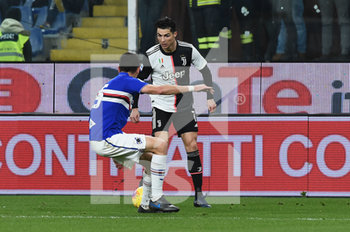 2019-12-18 - Alex Ferrari (Sampdoria) , Cristiano Ronaldo (Juventus) - SAMPDORIA VS JUVENTUS - ITALIAN SERIE A - SOCCER