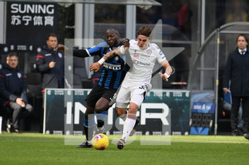 2020-01-26 - Romelu Lukaku (Inter) e Luca Pellegrini (Cagliari) - INTER VS CAGLIARI - ITALIAN SERIE A - SOCCER