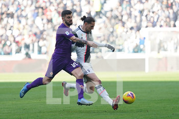 2020-02-02 - Adrien Rabiot (Juventus) contrastato da Patrick Cutrone (Fiorentina) - JUVENTUS VS FIORENTINA - ITALIAN SERIE A - SOCCER