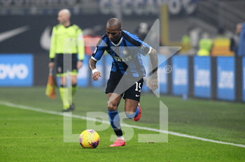 2020-02-09 - Ashley Young (Inter) in azione - INTER VS MILAN - ITALIAN SERIE A - SOCCER