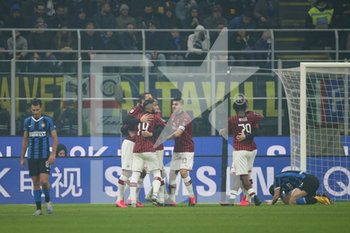 2020-02-09 - La squadra (Milan) festeggia dopo il goal di Ante Rebic (Milan) - INTER VS MILAN - ITALIAN SERIE A - SOCCER