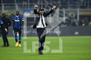2020-02-09 - L'esultanza finale dell'allenatore dell'Inter Antonio Conte - INTER VS MILAN - ITALIAN SERIE A - SOCCER