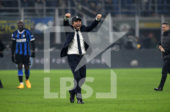 2020-02-09 - L'esultanza finale dell'allenatore dell'Inter Antonio Conte - INTER VS MILAN - ITALIAN SERIE A - SOCCER