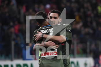 2020-02-16 - abbraccio tra Lorenzo insigne e Fabio Politano a fine partita - CAGLIARI VS NAPOLI - ITALIAN SERIE A - SOCCER