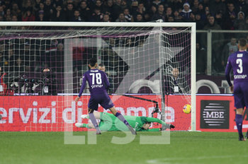 2020-02-22 - Erik Pulgar (Fiorentina) segna il gol del pareggio su calcio di rigore - FIORENTINA VS MILAN - ITALIAN SERIE A - SOCCER