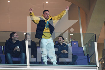 2020-02-22 - Frank Ribery (Fiorentina) esultanza in tribuna dopo il gol del pareggio - FIORENTINA VS MILAN - ITALIAN SERIE A - SOCCER