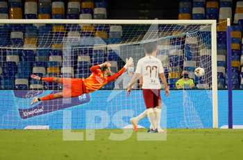 2020-07-05 - Lorenzo Insigne of Napoli scores his first gol during match Serie A TIM between SSC Napoli and AS Roma on July 05 2020 in Naples (Italy) at San Paolo Stadium Photo LPS/MARCO IORIO - NAPOLI VS ROMA - ITALIAN SERIE A - SOCCER