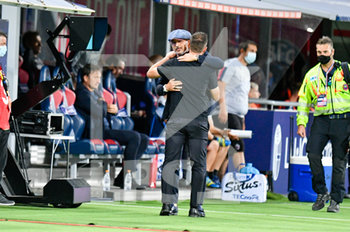 2020-07-08 - Roberto De Zerbi (Coach US Sassuolo) e Sinisa Mihajlovic (Coach Bologna FC) - BOLOGNA VS SASSUOLO - ITALIAN SERIE A - SOCCER