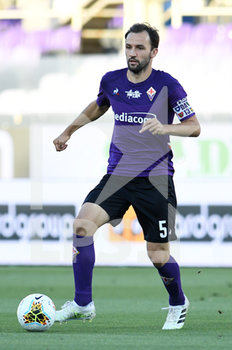 2020-07-08 - Milan Badelj of ACF Fiorentina in action - FIORENTINA VS CAGLIARI - ITALIAN SERIE A - SOCCER