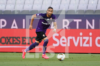 2020-07-08 - Martin caceres of ACF Fiorentina in action - FIORENTINA VS CAGLIARI - ITALIAN SERIE A - SOCCER