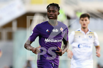 2020-07-12 - Christian Kouame of ACF Fiorentina in action - FIORENTINA VS HELLAS VERONA - ITALIAN SERIE A - SOCCER