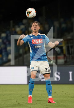 2020-07-12 - Piotr Zielinski of Napoli in action during match Serie A TIM between SSC Napoli and AC Milan on July 12 2020 in Naples (Italy) at San Paolo Stadium Photo LPS/MARCO IORIO - NAPOLI VS MILAN - ITALIAN SERIE A - SOCCER
