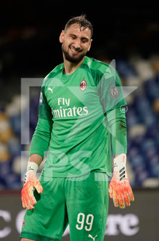 2020-07-12 - Gianluigi Donnarumma of Milan gestures during match Serie A TIM between SSC Napoli and AC Milan on July 12,2020 in Naples (Italy) at San Paolo Stadium Photo LPS/MARCO IORIO - NAPOLI VS MILAN - ITALIAN SERIE A - SOCCER