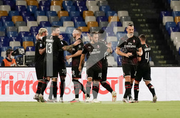 2020-07-12 - Theo Hernandez of Milan celebrates after scoring his first gol during match Serie A TIM between SSC Napoli and AC Milan on July 12,2020 in Naples (Italy) at San Paolo Stadium Photo LPS/MARCO IORIO - NAPOLI VS MILAN - ITALIAN SERIE A - SOCCER