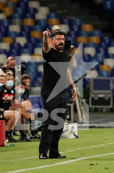 2020-07-12 - Rino Gattuso head coach of Napoli gestures during match Serie A TIM between SSC Napoli and AC Milan on July 12,2020 in Naples (Italy) at San Paolo Stadium Photo LPS/MARCO IORIO - NAPOLI VS MILAN - ITALIAN SERIE A - SOCCER