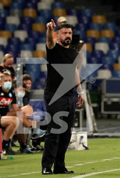 2020-07-12 - Rino Gattuso head coach of Napoli gestures during match Serie A TIM between SSC Napoli and AC Milan on July 12 2020 in Naples (Italy) at San Paolo Stadium Photo LPS/MARCO IORIO - NAPOLI VS MILAN - ITALIAN SERIE A - SOCCER