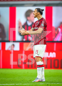 2020-07-15 - Zlatan Ibrahimovic of AC Milan during the Serie A 2019/20 match between AC Milan vs Parma Calcio at the San Siro Stadium, Milan, Italy on July 15, 2020 - Photo Fabrizio Carabelli - MILAN VS PARMA - ITALIAN SERIE A - SOCCER
