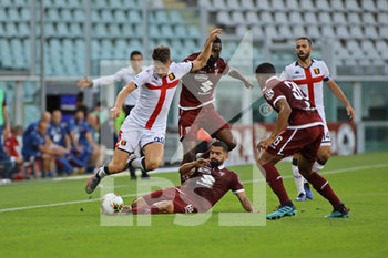 2020-07-16 - 88 Thomas Rincon (Torino FC) vs Andrea Pinamonti (Genoa FC) - TORINO VS GENOA - ITALIAN SERIE A - SOCCER