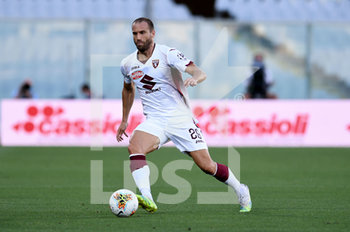 2020-07-19 - Lorenzo De Silvestri of Torino FC in action - FIORENTINA VS TORINO - ITALIAN SERIE A - SOCCER