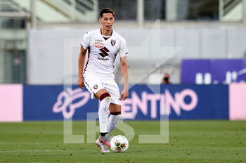 2020-07-19 - Sasa Lukic of Torino FC in action - FIORENTINA VS TORINO - ITALIAN SERIE A - SOCCER