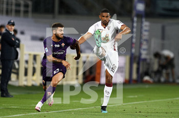 2020-07-19 - Bremer of Torino FC in action against Patrick Cutrone of ACF Fiorentina - FIORENTINA VS TORINO - ITALIAN SERIE A - SOCCER