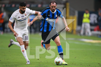 2020-07-22 - Diego Godin (Inter) e Rachid Ghezzal (Fiorentina) - INTER VS FIORENTINA - ITALIAN SERIE A - SOCCER