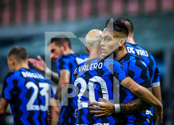 2020-07-28 - Lautaro Martinez of FC Internazionale celebrates the goal during the Serie A 2019/20 match between FC Internazionale vs SSC Napoli at the San Siro Stadium, Milan, Italy on July 28, 2020 - Photo Fabrizio Carabelli - INTER VS NAPOLI - ITALIAN SERIE A - SOCCER