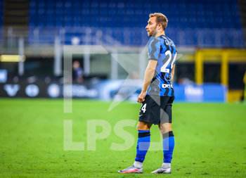 2020-07-28 - Christian Eriksen of FC Internazionale during the Serie A 2019/20 match between FC Internazionale vs SSC Napoli at the San Siro Stadium, Milan, Italy on July 28, 2020 - Photo Fabrizio Carabelli - INTER VS NAPOLI - ITALIAN SERIE A - SOCCER