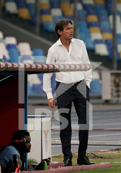 2020-08-01 - Simone Inzaghi head coach of Lazio looks on during the match Serie A TIM between SSC Napoli and SS Lazio on August 1, 2020 in Naples (Italy) at San Paolo Stadium Photo LPS/MARCO IORIO - NAPOLI VS LAZIO - ITALIAN SERIE A - SOCCER