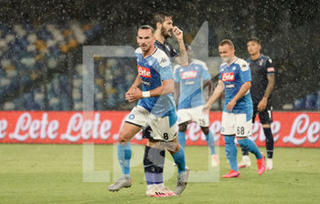 2020-08-01 - Fabian Ruiz of Napoli celebrates after scoring his first goal during the match Serie A TIM between SSC Napoli and SS Lazio on August 1,2020 in Naples (Italy) at San Paolo Stadium Photo LPS/MARCO IORIO - NAPOLI VS LAZIO - ITALIAN SERIE A - SOCCER