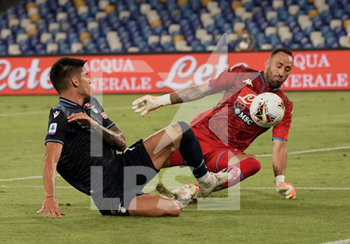 2020-08-01 - Carlos Joaquin Correa (L) of Lazio and David Ospina (R) of Napoli in action during the match Serie A TIM between SSC Napoli and SS Lazio on August 1, 2020 in Naples (Italy) at San Paolo Stadium Photo LPS/MARCO IORIO - NAPOLI VS LAZIO - ITALIAN SERIE A - SOCCER