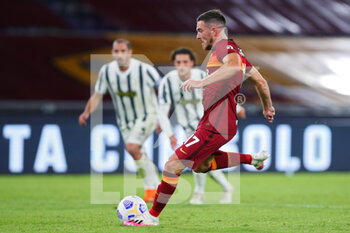 2020-09-27 - Jordan Veretout of Roma scores 1-0 goal by penalty during the Italian championship Serie A football match between AS Roma and Juventus FC on September 27, 2020 at Stadio Olimpico in Rome, Italy - Photo Federico Proietti / DPPI - AS ROMA VS JUVENTUS FC - ITALIAN SERIE A - SOCCER