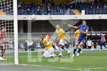 2020-09-27 - Andrea Favilli (Verona) scores the first goal 1-0 - HELLAS VERONA VS UDINESE - ITALIAN SERIE A - SOCCER