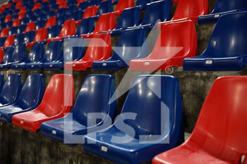 2020-09-28 - Blue and red seats at the stadium - BOLOGNA VS PARMA - ITALIAN SERIE A - SOCCER