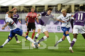 2020-10-02 - Federico Chiesa (ACF Fiorentina) e Lorenzo Tonelli (UC Sampdoria) - FIORENTINA VS SAMPDORIA - ITALIAN SERIE A - SOCCER