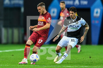 2020-10-03 - Jordan Veretout (AS Roma) and Rodrigo de Paul (Udinese Calcio) - UDINESE VS ROMA - ITALIAN SERIE A - SOCCER