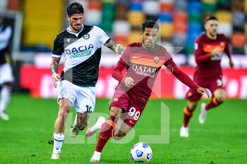 2020-10-03 - Justin Kluivert (AS Roma) and Rodrigo de Paul (Udinese Calcio) - UDINESE VS ROMA - ITALIAN SERIE A - SOCCER