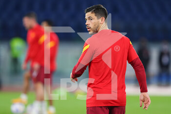 2020-10-18 - Carles Perez of Roma during warm up before the Italian championship Serie A football match between AS Roma and Benevento Calcio on October 18, 2020 at Stadio Olimpico in Rome, Italy - Photo Federico Proietti / DPPI - AS ROMA VS BENEVENTO CALCIO - ITALIAN SERIE A - SOCCER