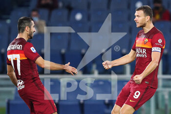 2020-10-18 - Edin Dzeko of Roma celebrates with Henrikh Mkhitaryan after scoring 2-1 goal during the Italian championship Serie A football match between AS Roma and Benevento Calcio on October 18, 2020 at Stadio Olimpico in Rome, Italy - Photo Federico Proietti / DPPI - AS ROMA VS BENEVENTO CALCIO - ITALIAN SERIE A - SOCCER
