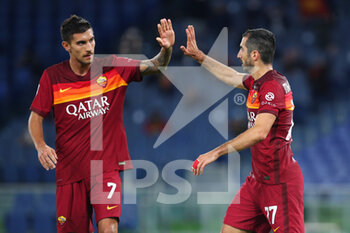 2020-10-18 - Henrikh Mkhitaryan of Roma (R) celebrates his goal with Lorenzo Pellegrini which was later annulled by VAR during the Italian championship Serie A football match between AS Roma and Benevento Calcio on October 18, 2020 at Stadio Olimpico in Rome, Italy - Photo Federico Proietti / DPPI - AS ROMA VS BENEVENTO CALCIO - ITALIAN SERIE A - SOCCER