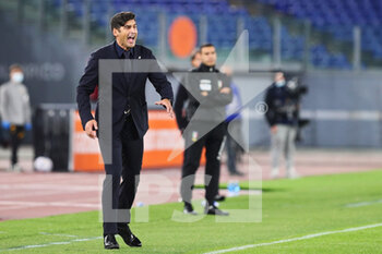 2020-10-18 - Roma head coach Paulo fonseca reacts during the Italian championship Serie A football match between AS Roma and Benevento Calcio on October 18, 2020 at Stadio Olimpico in Rome, Italy - Photo Federico Proietti / DPPI - AS ROMA VS BENEVENTO CALCIO - ITALIAN SERIE A - SOCCER