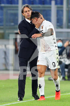 2020-10-18 - Gianluca Lapadula of Benevento (R) celebrates with head coach Filippo Inzaghi after scoring 2-2 goal during the Italian championship Serie A football match between AS Roma and Benevento Calcio on October 18, 2020 at Stadio Olimpico in Rome, Italy - Photo Federico Proietti / DPPI - AS ROMA VS BENEVENTO CALCIO - ITALIAN SERIE A - SOCCER