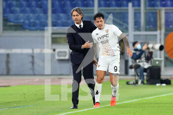2020-10-18 - Gianluca Lapadula of Benevento (R) celebrates with head coach Filippo Inzaghi after scoring 2-2 goal during the Italian championship Serie A football match between AS Roma and Benevento Calcio on October 18, 2020 at Stadio Olimpico in Rome, Italy - Photo Federico Proietti / DPPI - AS ROMA VS BENEVENTO CALCIO - ITALIAN SERIE A - SOCCER