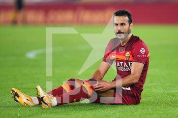 2020-10-18 - Pedro Rodriguez of Roma on the ground during the Italian championship Serie A football match between AS Roma and Benevento Calcio on October 18, 2020 at Stadio Olimpico in Rome, Italy - Photo Federico Proietti / DPPI - AS ROMA VS BENEVENTO CALCIO - ITALIAN SERIE A - SOCCER