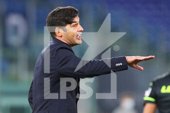 2020-10-18 - Roma head coach Paulo Fonseca during the Italian championship Serie A football match between AS Roma and Benevento Calcio on October 18, 2020 at Stadio Olimpico in Rome, Italy - Photo Federico Proietti / DPPI - AS ROMA VS BENEVENTO CALCIO - ITALIAN SERIE A - SOCCER