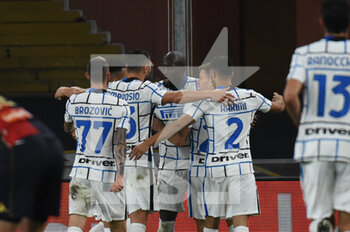2020-10-24 - Team Inter, celebrates after scoring a goal - GENOA VS INTER - ITALIAN SERIE A - SOCCER